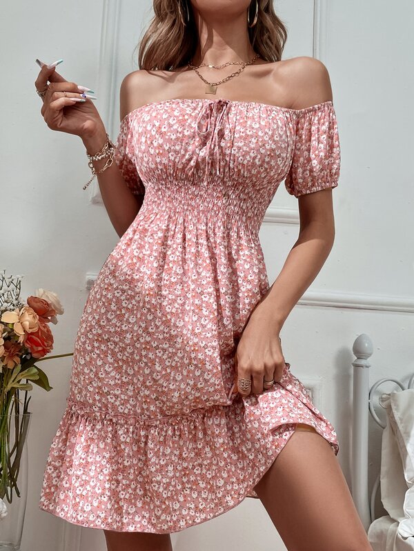 Vestido Curto Ombro A Ombro Com Lastex E Estampa Floral