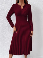Vestido Midi Manga Longa Acinturado Com Saia Plissada