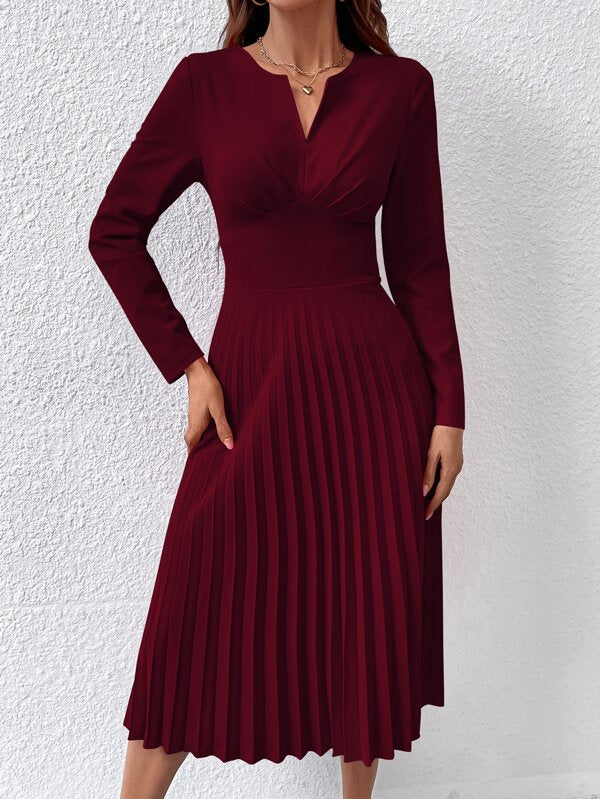 Vestido Midi Manga Longa Acinturado Com Saia Plissada