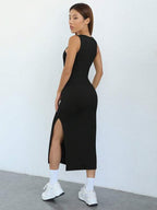 Vestido Midi Regata Ajustado Com Fenda Estilo Minimalista