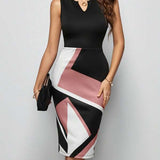 Vestido Midi Ajustado Com Estampa Geométrica Moderna