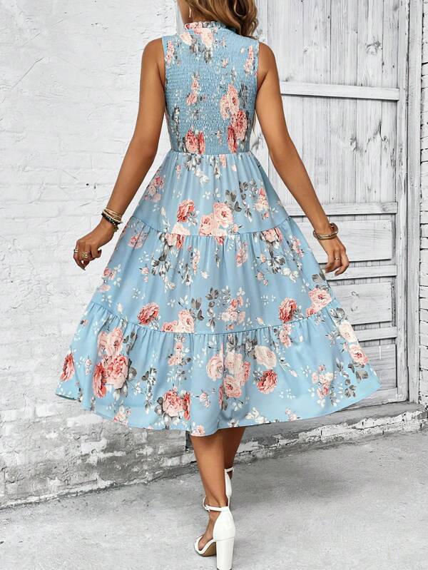 Vestido Midi Com Lastex E Estampa Floral Delicada