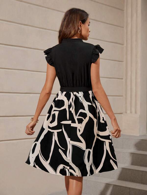 Vestido Midi Decote V Com Faixa E Estampa Abstrata