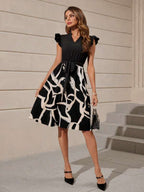 Vestido Midi Decote V Com Faixa E Estampa Abstrata