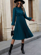 Vestido Midi Plissado Com Manga Longa E Cintura Marcada