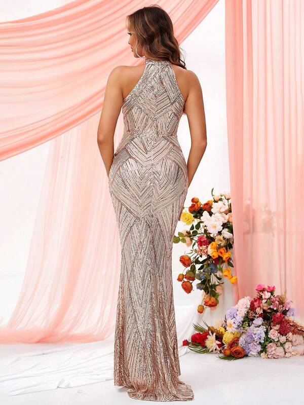 Vestido Longo Sereia Com Gola Halter E Paetês