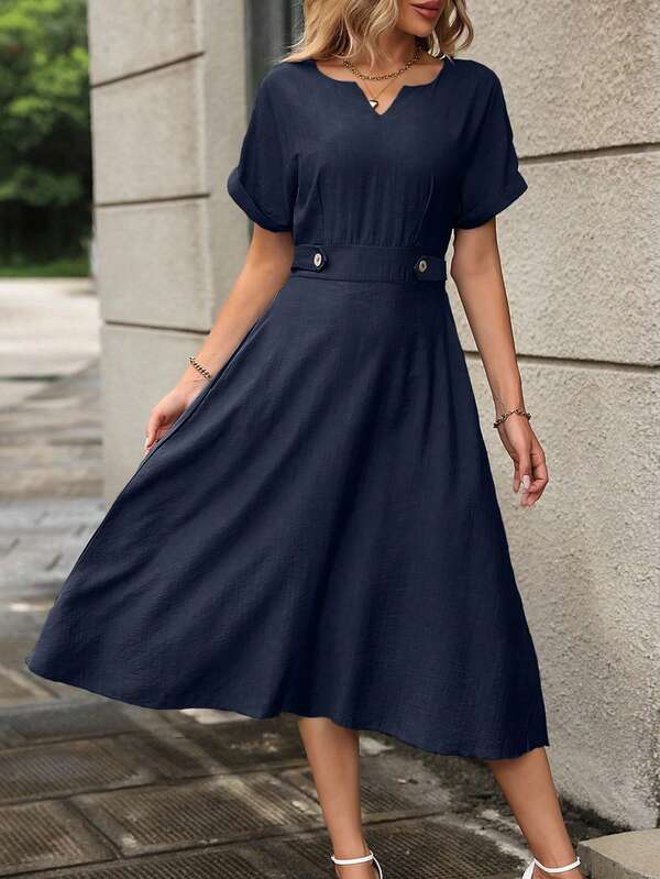 Vestido Midi Evasê Acinturado Com Botões Estilo Casual