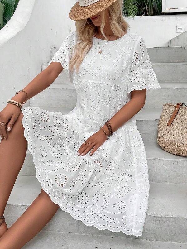 Vestido Midi Em Laise Com Recortes Estilo Romântico