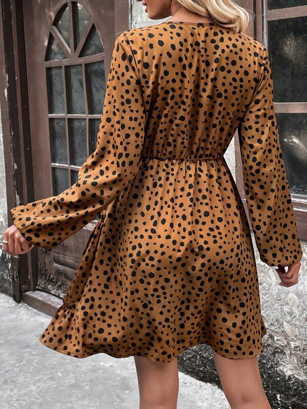 Vestido Curto Com Babados E Estampa Animal Casual
