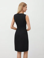 Vestido Midi Ajustado Com Decote V Minimalista