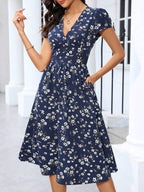 Vestido Midi Decote V Acinturado Com Estampa Floral