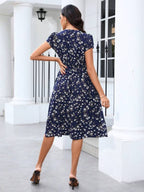 Vestido Midi Decote V Acinturado Com Estampa Floral