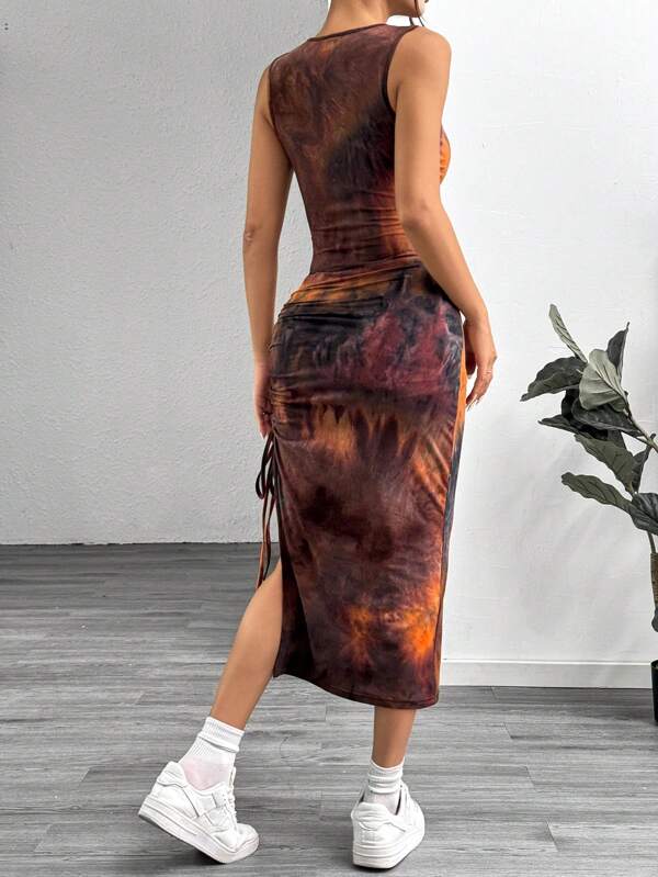 Vestido Midi Ajustado Com Franzido E Fenda Estampa Tie Dye
