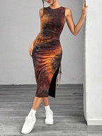 Vestido Midi Ajustado Com Franzido E Fenda Estampa Tie Dye