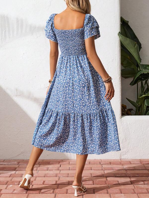 Vestido Midi Com Lastex E Estampa Floral Romântica
