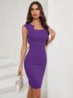 Vestido Midi Ajustado Com Decote Geométrico Elegante