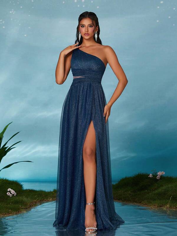 Vestido Longo Ombro Único Com Tule E Fenda Frontal