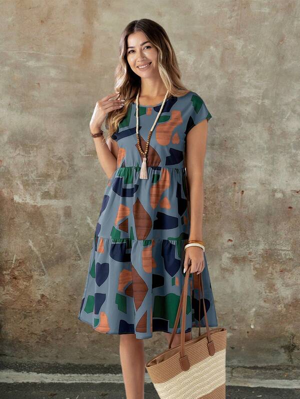Vestido Soltinho Com Recortes Estampa Abstrata Casual