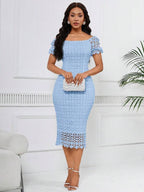 Vestido Midi Rendado Com Manga Curta Evasê