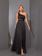 Vestido Longo Ombro Único Com Tule E Fenda Frontal