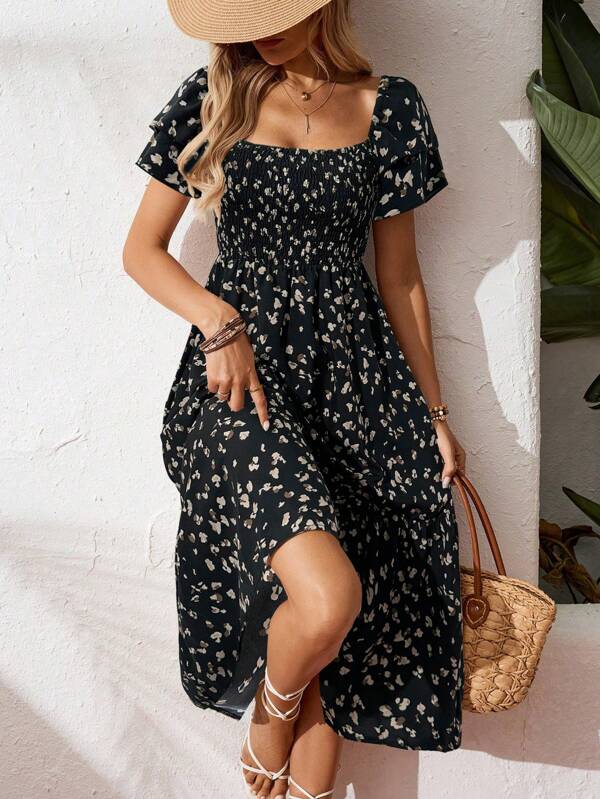 Vestido Midi Com Lastex E Estampa Delicada Floral