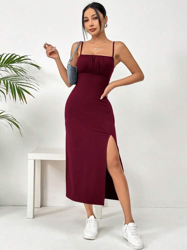 Vestido Midi Alças Finas Acinturado Com Fenda Elegante