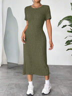 Vestido Midi Canelado Ajustado Manga Curta Estilo Minimalista