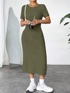 Vestido Midi Canelado Ajustado Manga Curta Estilo Minimalista