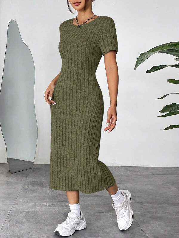 Vestido Midi Canelado Ajustado Manga Curta Estilo Minimalista