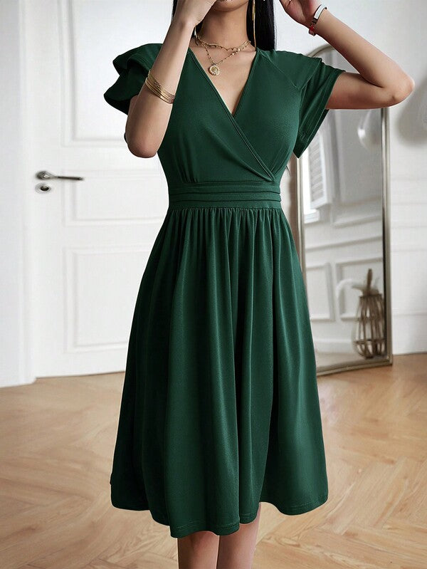 Vestido Midi Transpassado Acinturado Com Babados Elegante