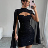 Vestido Curto Com Recorte No Decote E Manga Capa