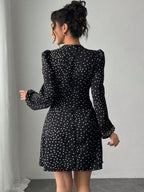 Vestido Curto Com Manga Bufante E Estampa Poá Elegante