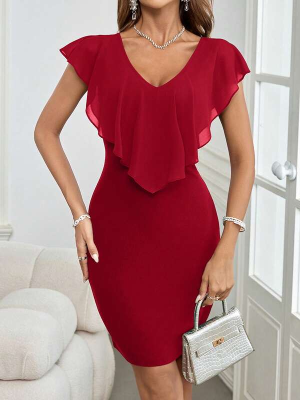 Vestido Midi Com Decote V E Sobreposição Fluida