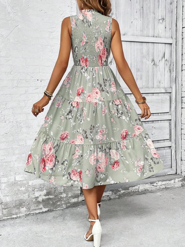 Vestido Midi Com Lastex E Estampa Floral Delicada
