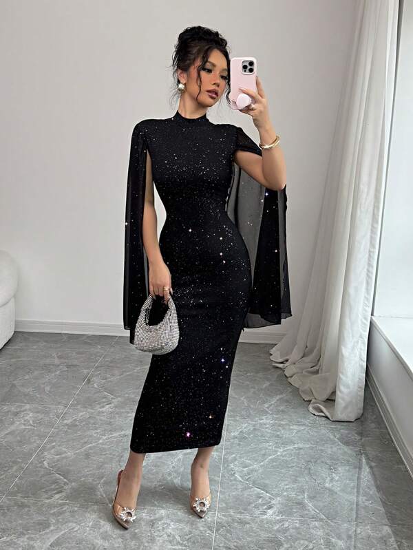 Vestido Midi Gola Alta Com Manga Capa E Brilho
