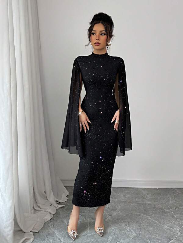 Vestido Midi Gola Alta Com Manga Capa E Brilho