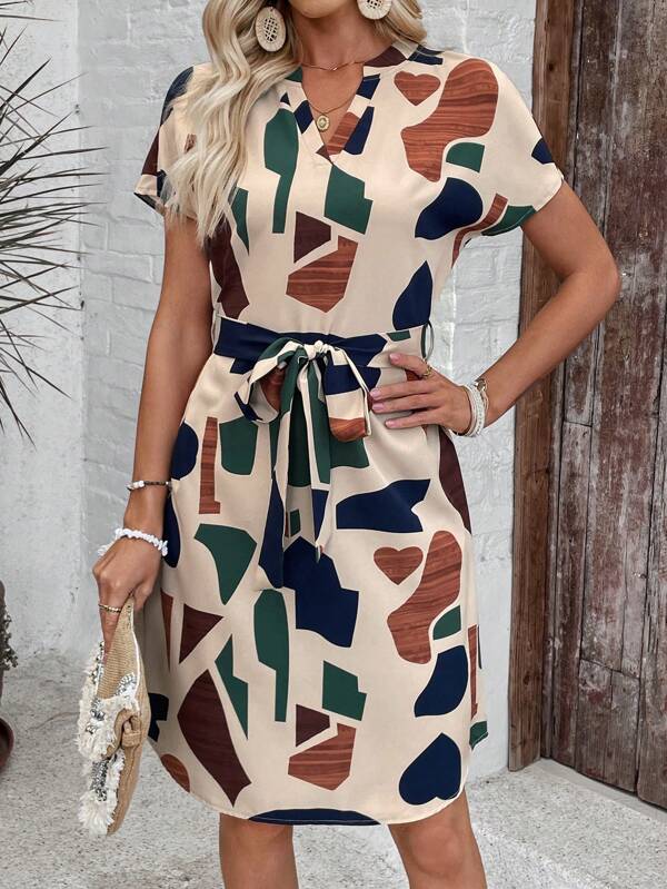 Vestido Curto Decote V Com Faixa Acinturada Estilo Casual