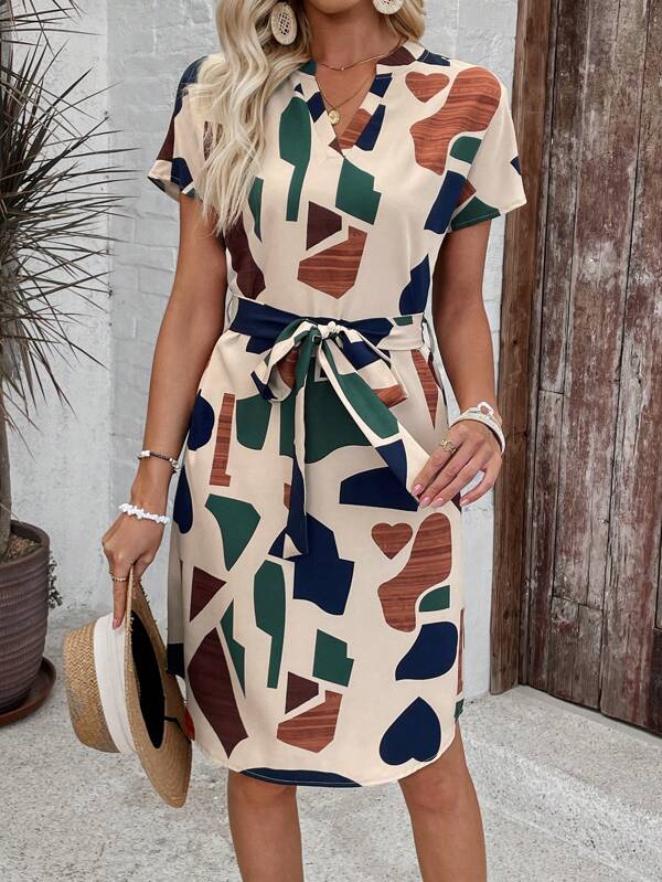 Vestido Curto Decote V Com Faixa Acinturada Estilo Casual