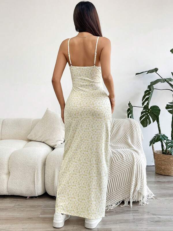 Vestido Longo Com Recorte E Amarração Estampa Floral