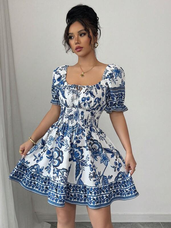 Vestido Curto Lastex Com Manga Bufante Floral