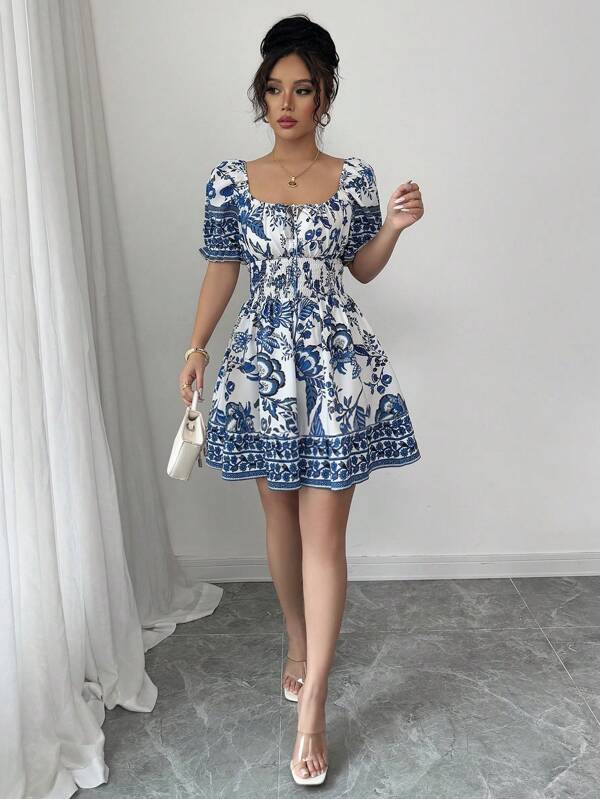 Vestido Curto Lastex Com Manga Bufante Floral