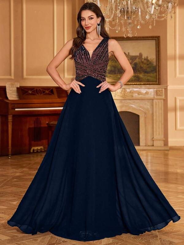Vestido Longo Com Corpete Bordado E Saia Evasê