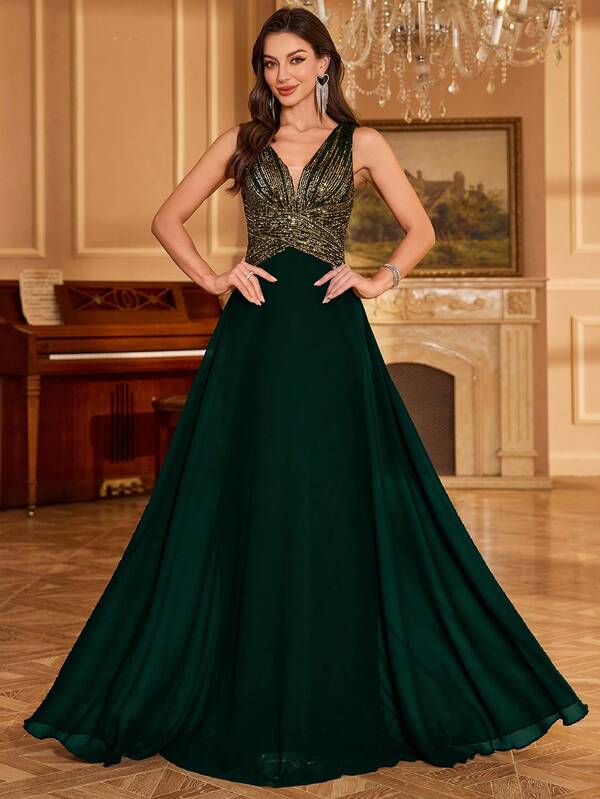 Vestido Longo Com Corpete Bordado E Saia Evasê