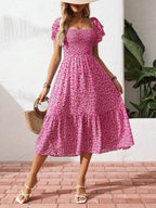 Vestido Midi Com Lastex E Estampa Floral Romântica