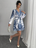 Vestido Curto Decote V Com Faixa E Estampa Étnica Boho