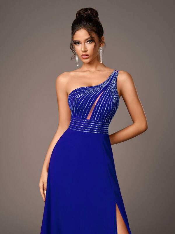Vestido Longo Ombro Único Com Pedrarias E Fenda