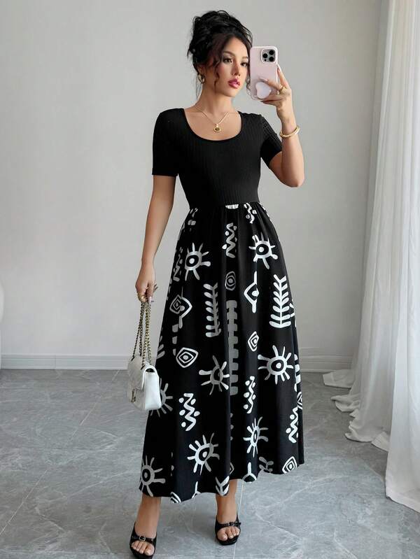 Vestido Midi Canelado Com Estampa Floral Evasê Casual
