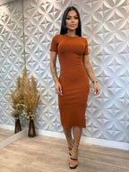 Vestido Midi Ajustado Com Fenda Lateral Minimalista Casual