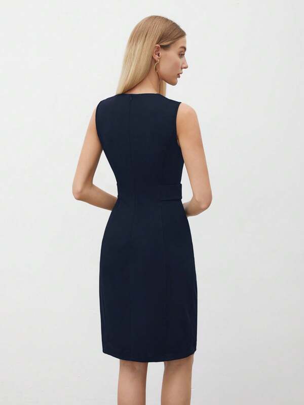 Vestido Midi Ajustado Com Decote V Minimalista