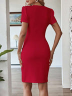 Vestido Midi Ajustado Com Decote Quadrado E Drapeado